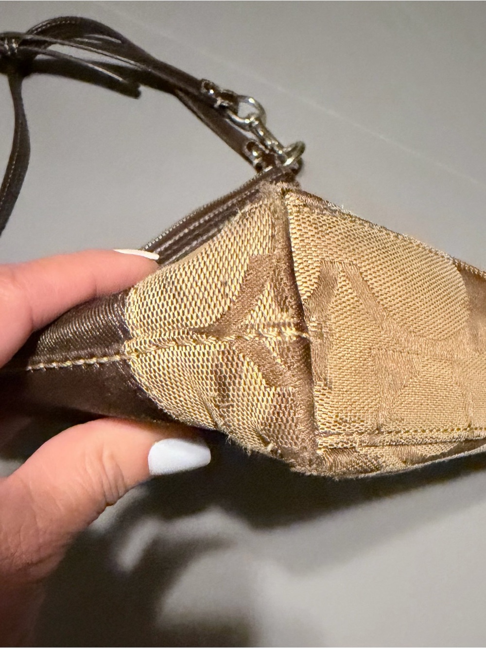 ✨VINTAGE✨ Coach Signature Canvas and Leather Shoulder Bag - Picture 9 of 16